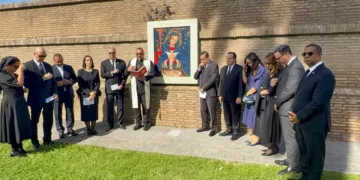 Presidente Abinader pide al pueblo dominicano orar por la salud del papa León XIV desde el Vaticano
