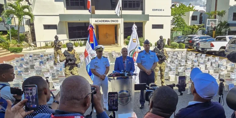 Autoridades asestan duro golpe al narcotráfico con decomiso de más de una tonelada de cocaína